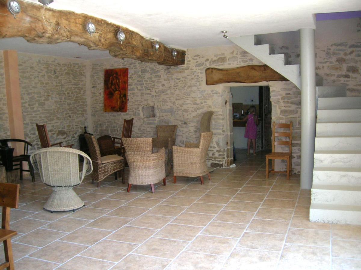 La Bicyclette Fleurie Bed & Breakfast Villemoirieu Екстериор снимка
